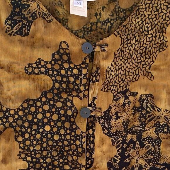 Hilo Hattie Hawaii Sz XL Button Up - Picture 8 of 9